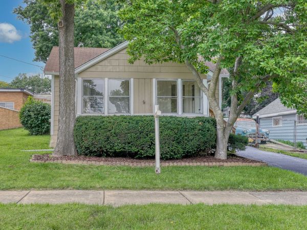 947 Mason Avenue , Aurora, IL 60506