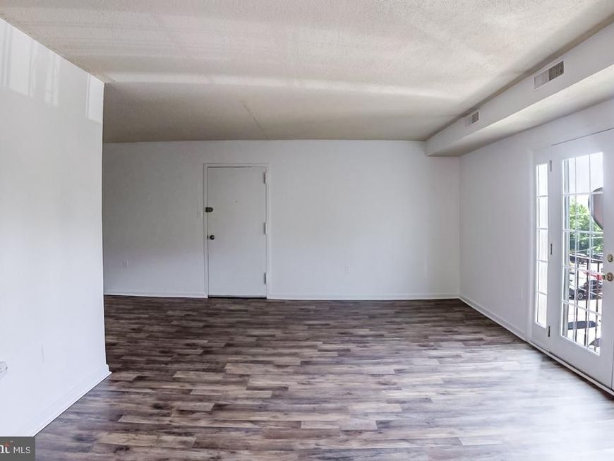 3805 Swann Road, Unit 301, Suitland, MD 20746 Main Photo