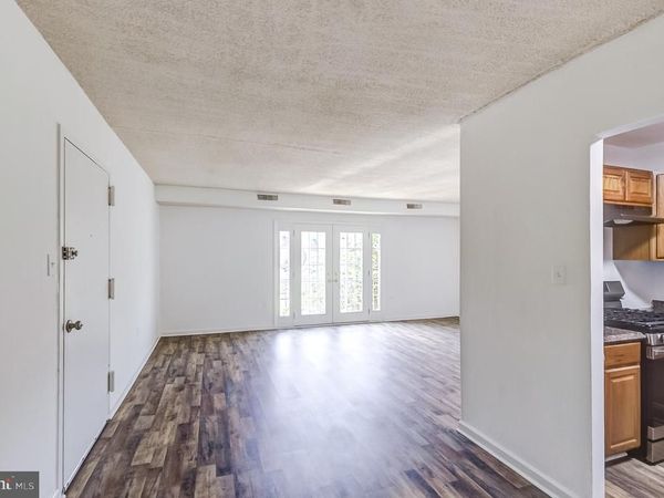 3805 SWANN ROAD , Unit 301, SUITLAND, MD 20746