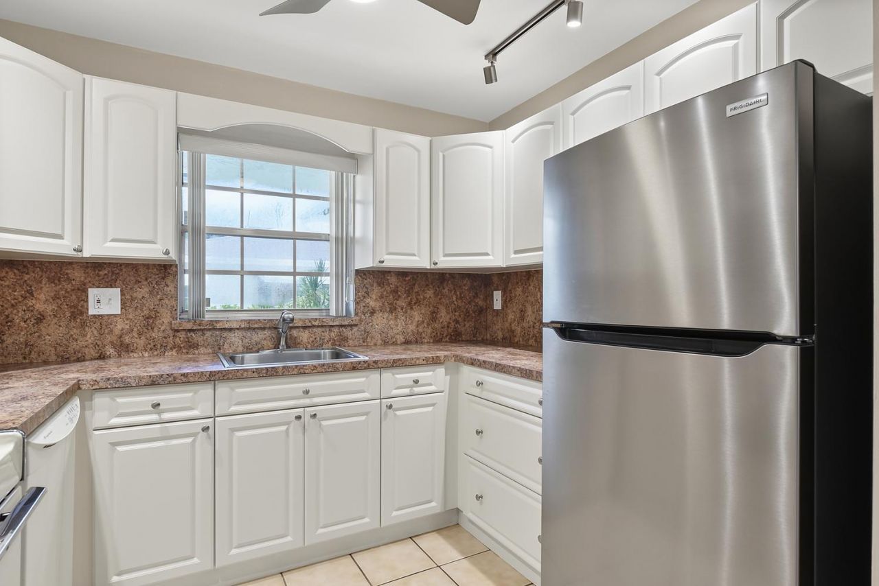 5157 Lakefront Boulevard, Unit D, Delray Beach, FL 33484 Photo