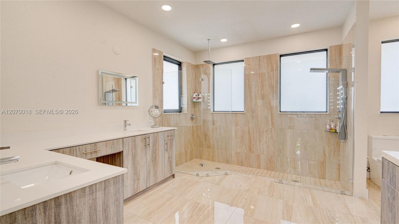 Please Call For Address, Miami, FL 33187 Photo