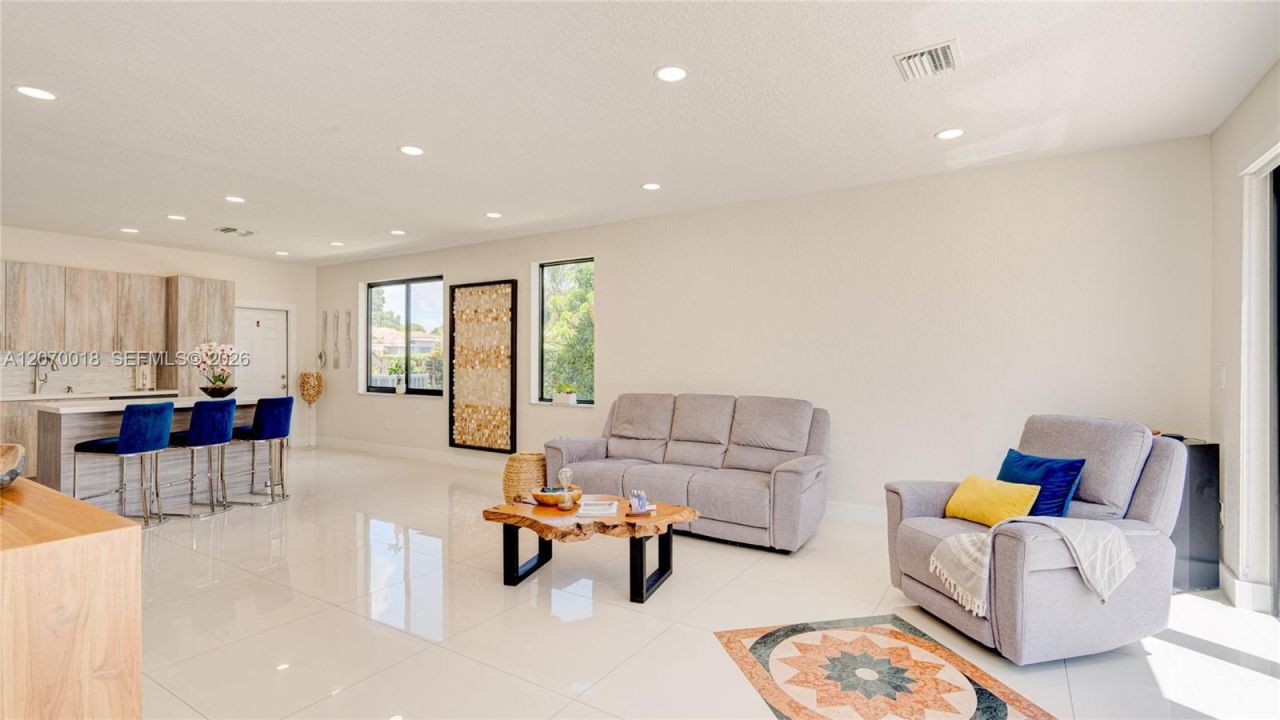 Please Call For Address, Miami, FL 33187 Photo