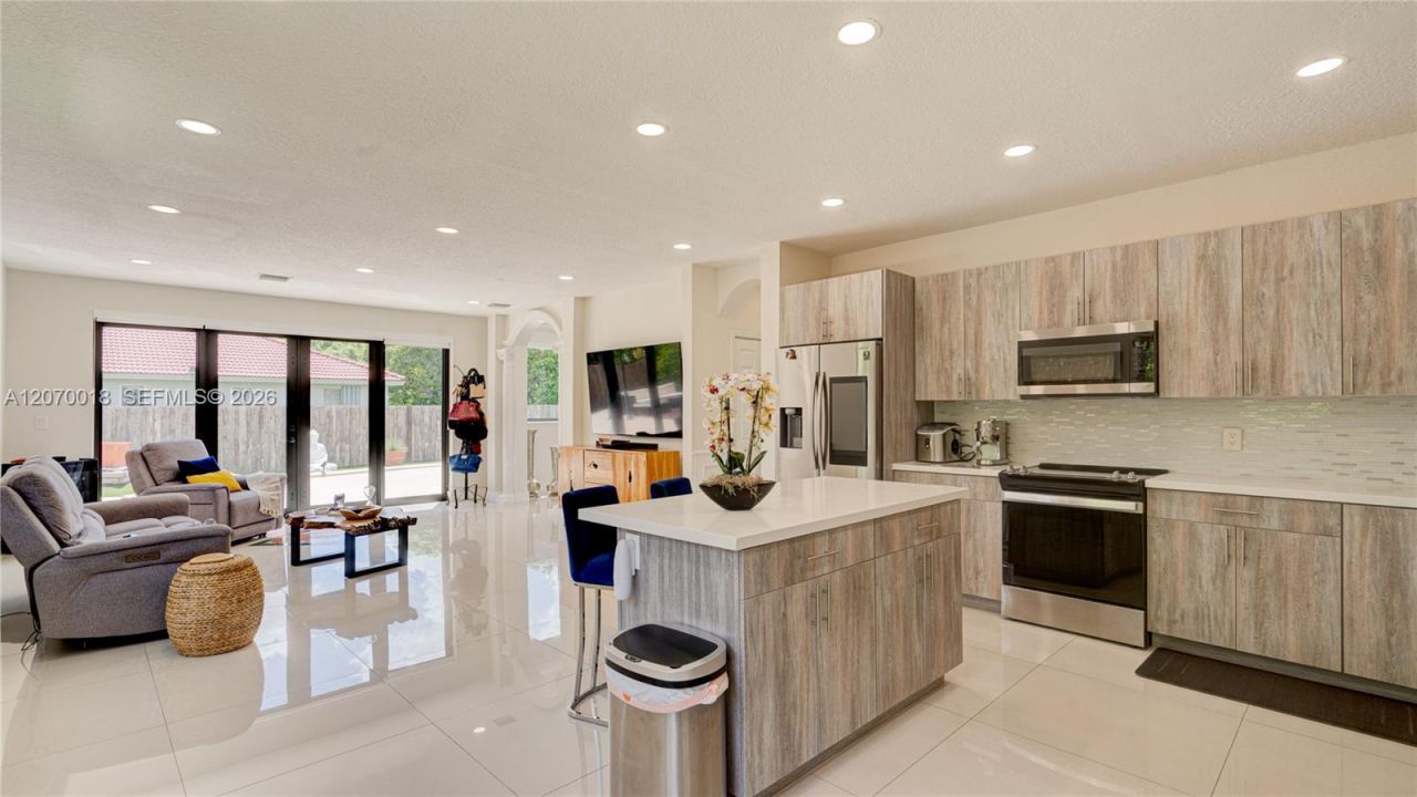 Please Call For Address, Miami, FL 33187 Photo