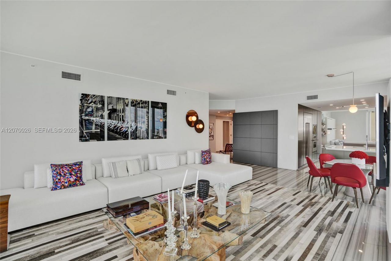17875 Collins Ave , Unit 3101, Sunny Isles Beach, FL 33160 Photo