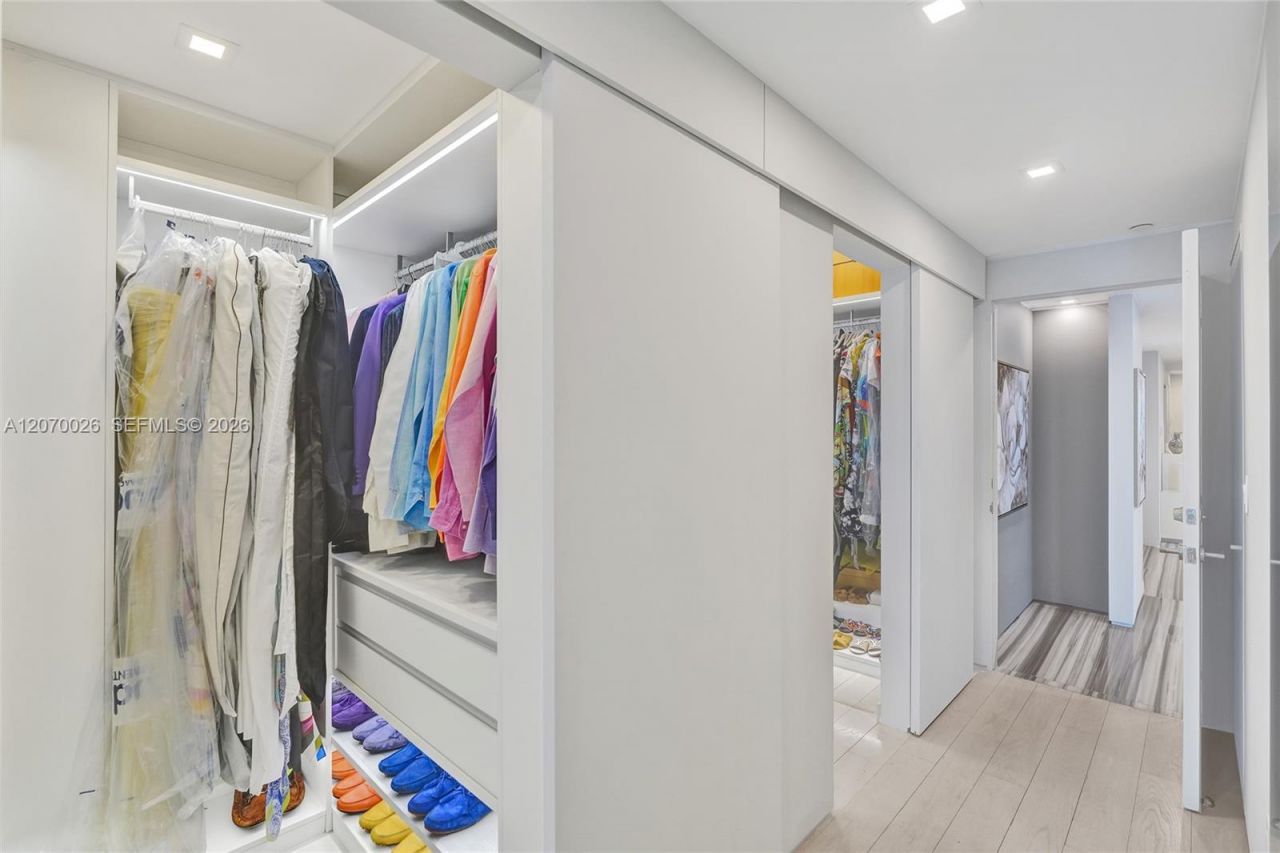 17875 Collins Ave , Unit 3101, Sunny Isles Beach, FL 33160 Photo