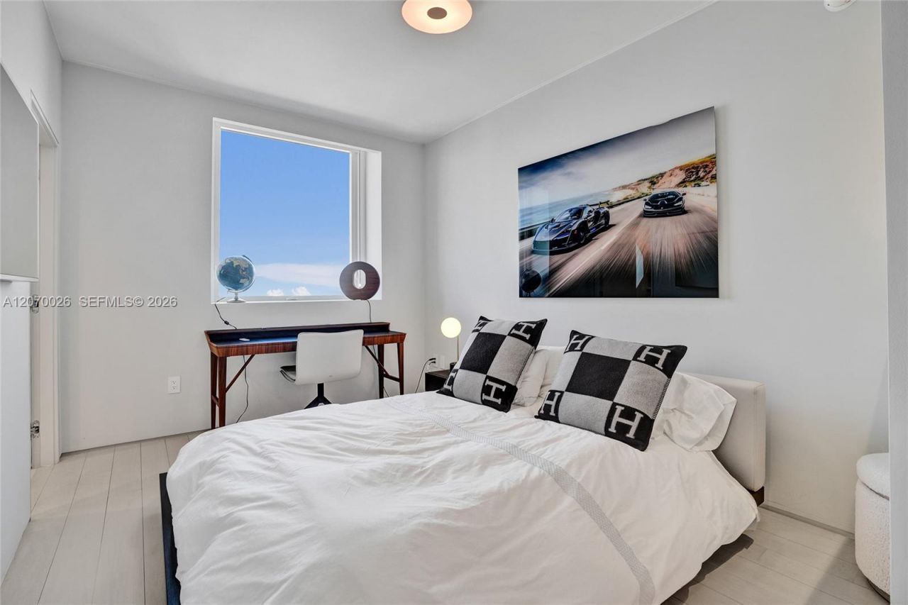 17875 Collins Ave , Unit 3101, Sunny Isles Beach, FL 33160 Photo