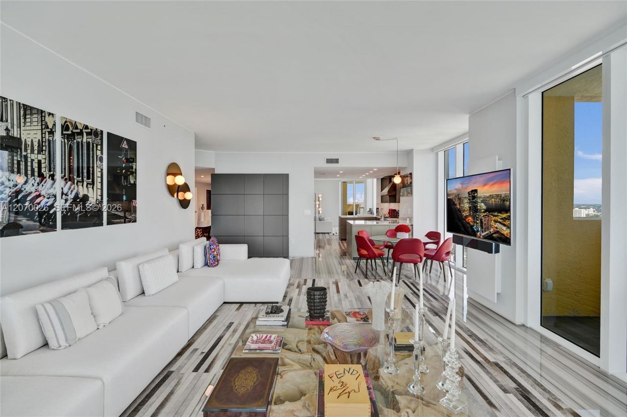17875 Collins Ave , Unit 3101, Sunny Isles Beach, FL 33160 Photo
