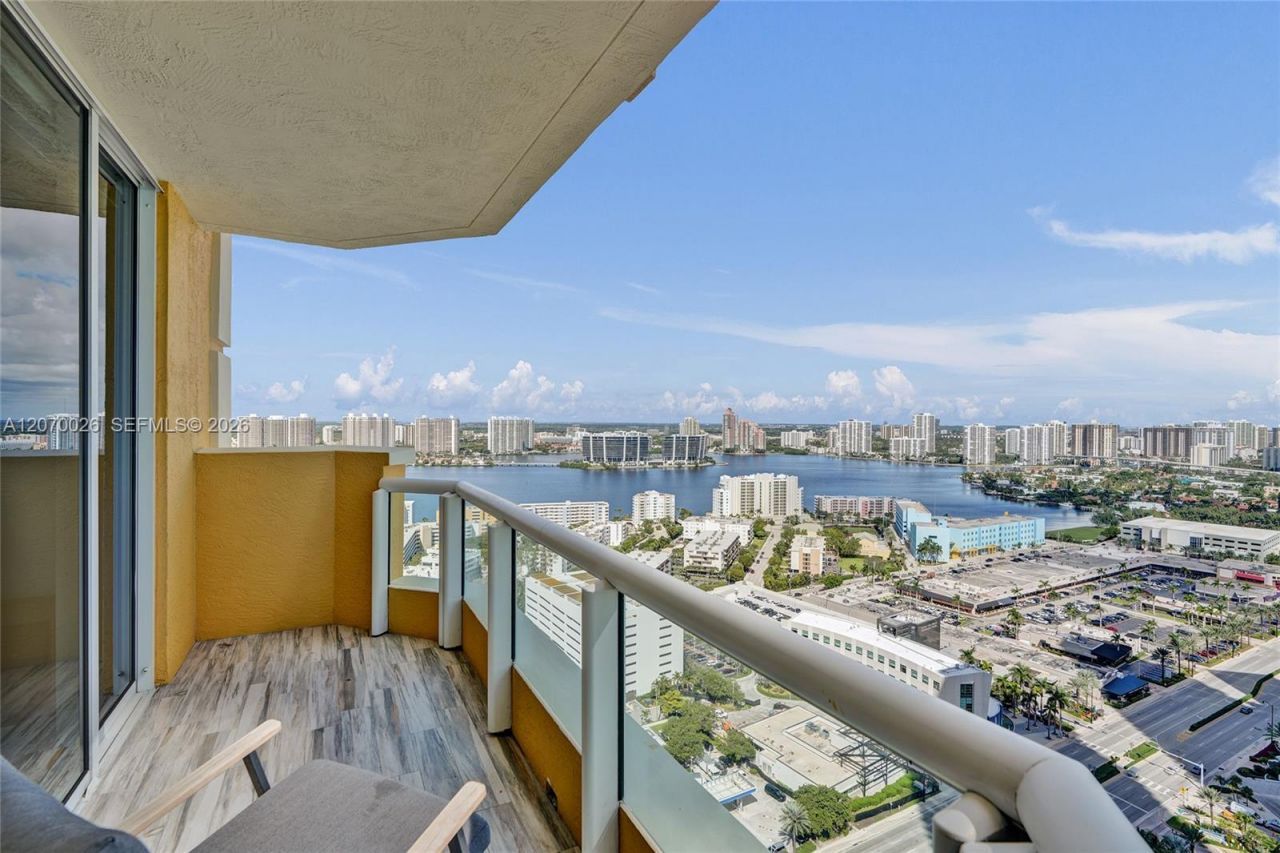 17875 Collins Ave , Unit 3101, Sunny Isles Beach, FL 33160 Photo