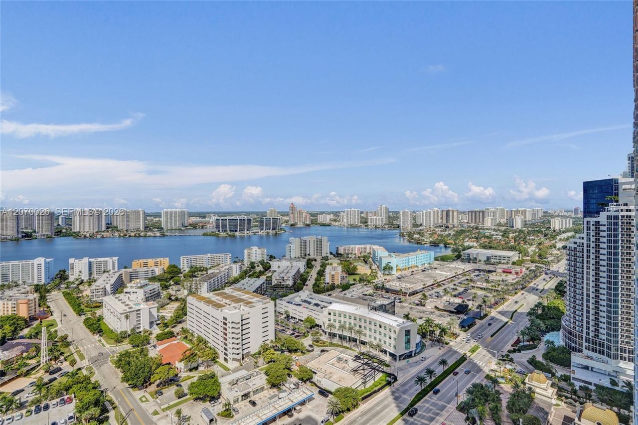 17875 Collins Ave , Unit 3101, Sunny Isles Beach, FL 33160 Photo