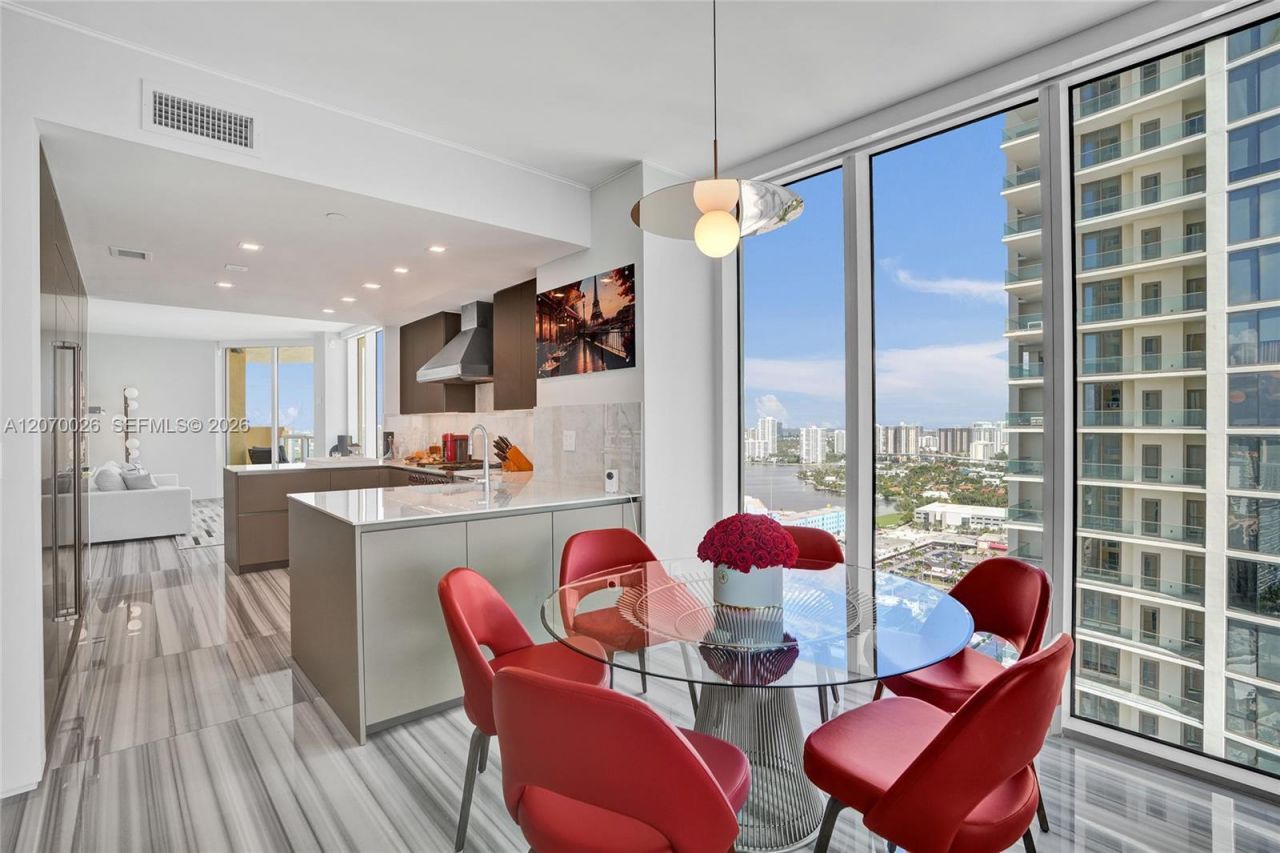 17875 Collins Ave , Unit 3101, Sunny Isles Beach, FL 33160 Photo