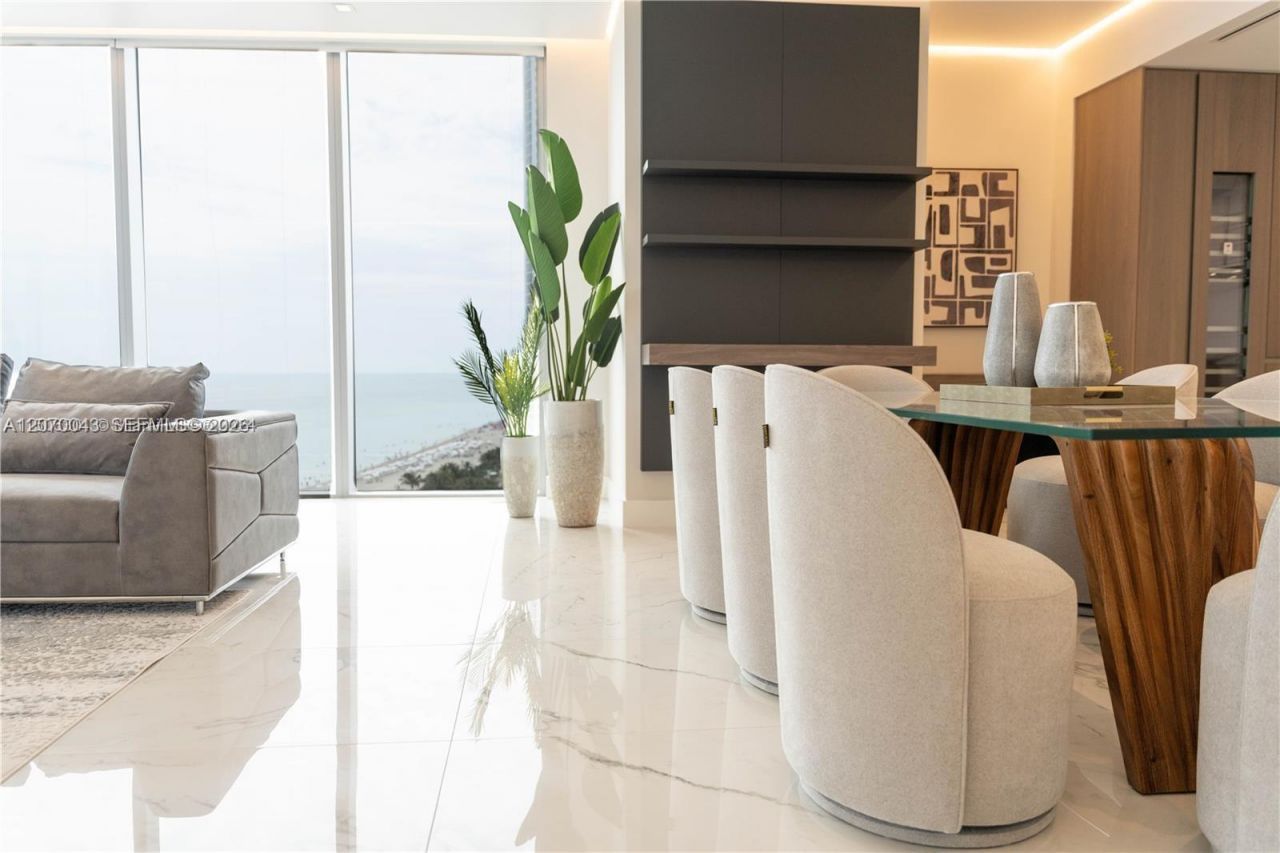 18501 Collins Ave , Unit 1104, Sunny Isles Beach, FL 33160 Photo