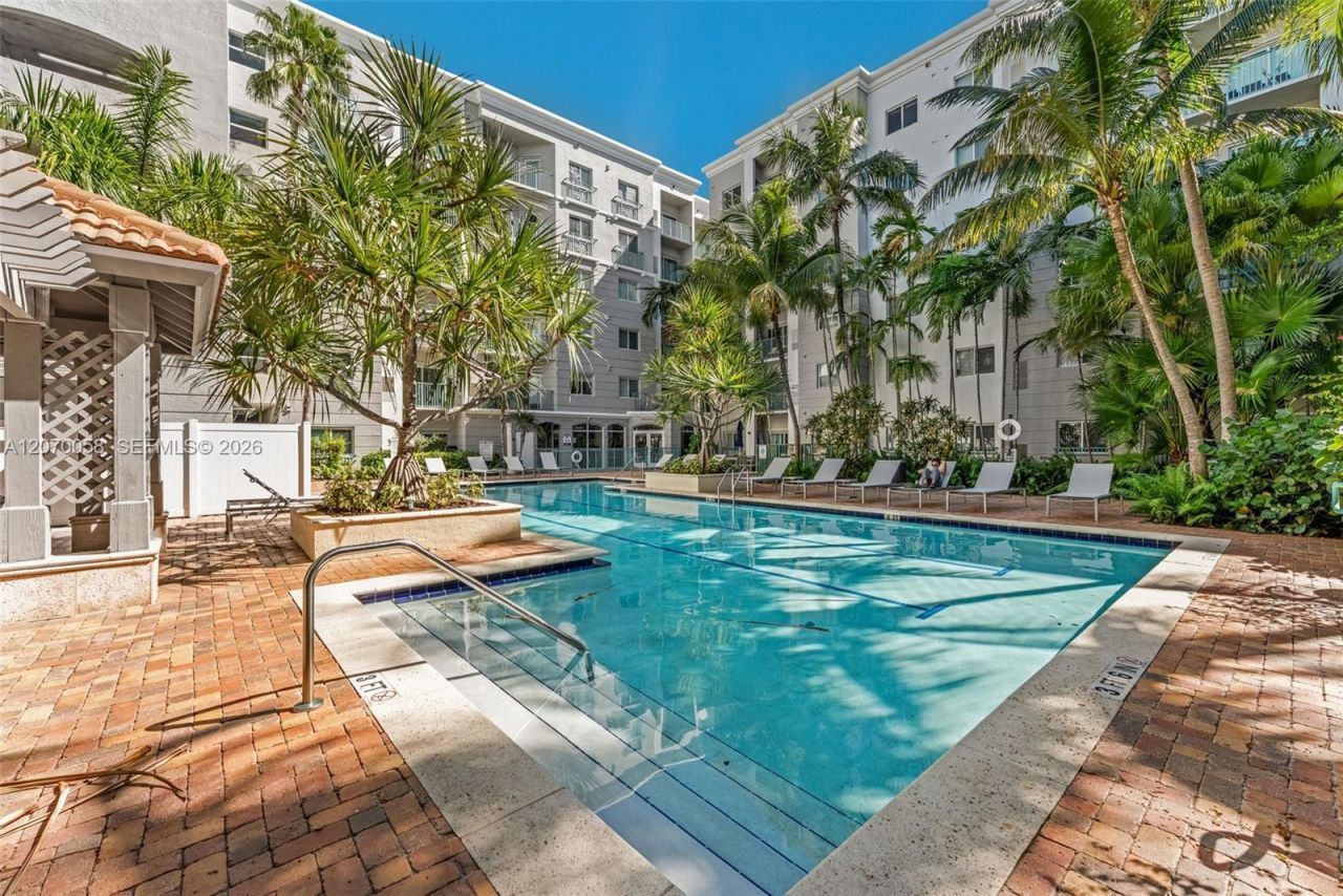 6001 SW 70th St, Unit 131, South Miami, FL 33143 Photo