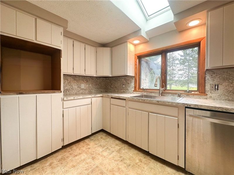 986 Bristol Champion Townline Road NE, Bristolville, OH 44402 Photo 22