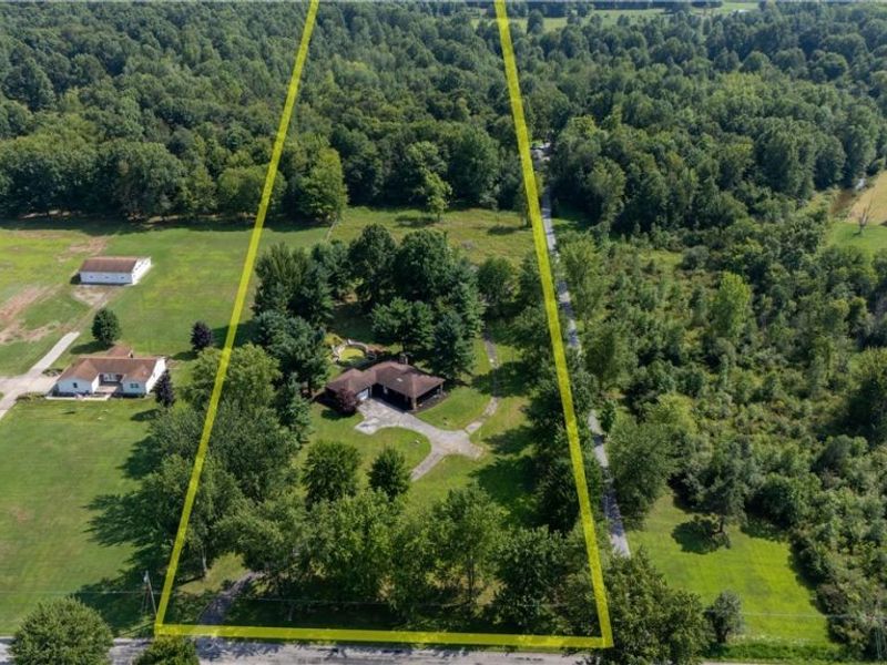 986 Bristol Champion Townline Road NE, Bristolville, OH 44402 Photo 3