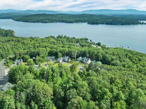 37 Yachtsmans Ridge, Laconia, NH 03246