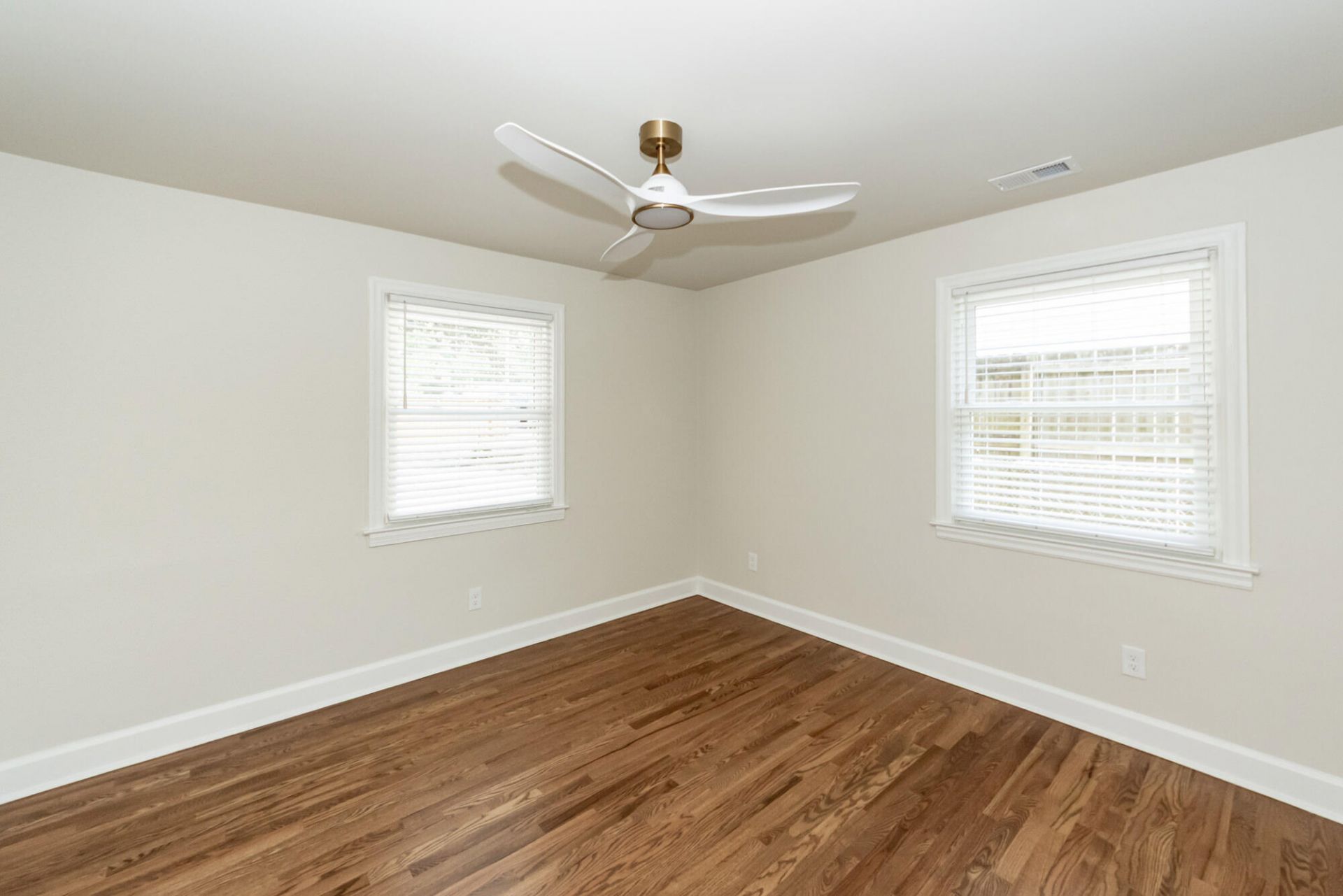 17 Vincent Drive Photo 9