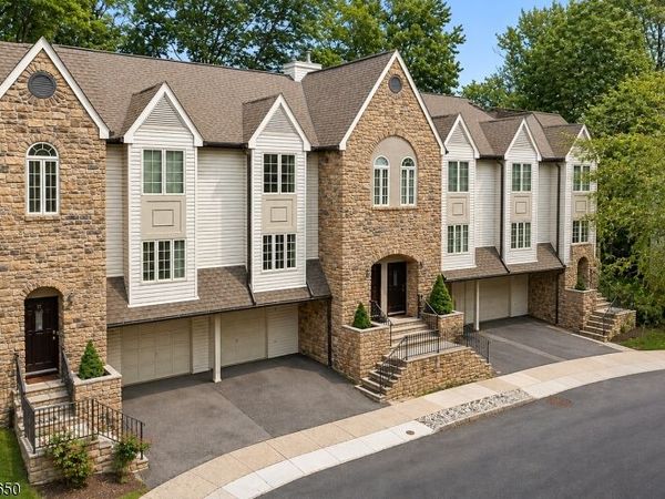 15 Starling Way, Berkeley Heights, NJ 07922
