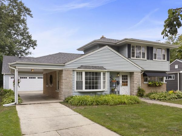 17560 Hillside Avenue , Homewood, IL 60430