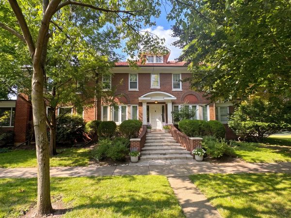 1102 Jackson Avenue , River Forest, IL 60305