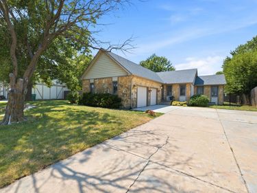 1951 S Cypress, Wichita, KS 67207