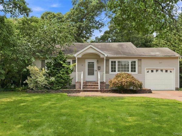 27 S Ketcham Avenue, Amityville, NY 11701