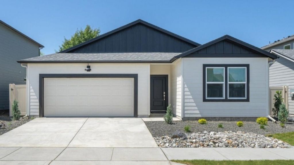 3544 S Clinton Rd, Spokane, WA 99206 Main Photo