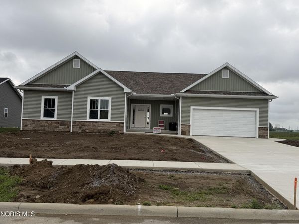 9237 Hiegel Drive , Findlay, OH 45840