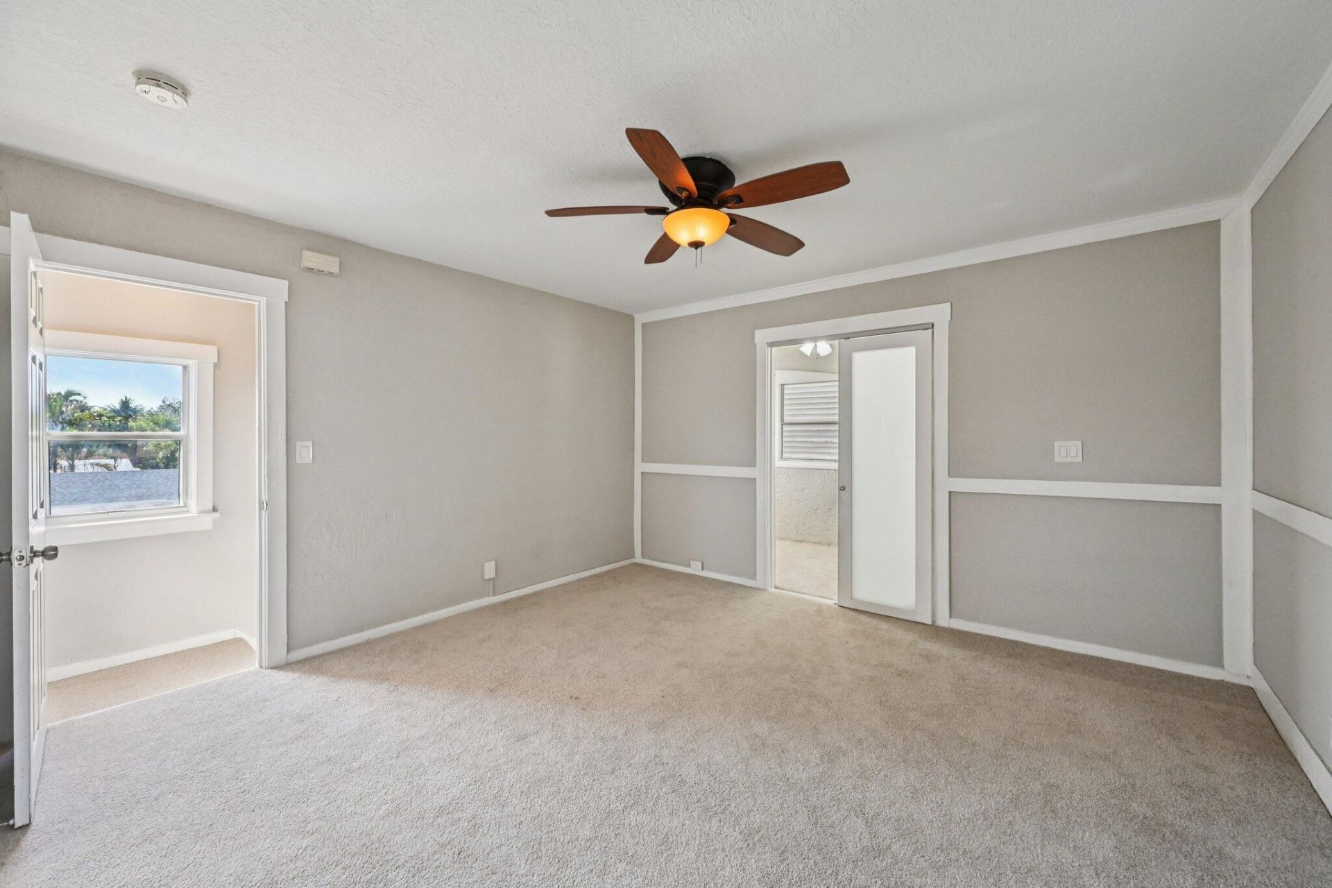 924 Mcintosh Street, West Palm Beach, FL 33405 Photo