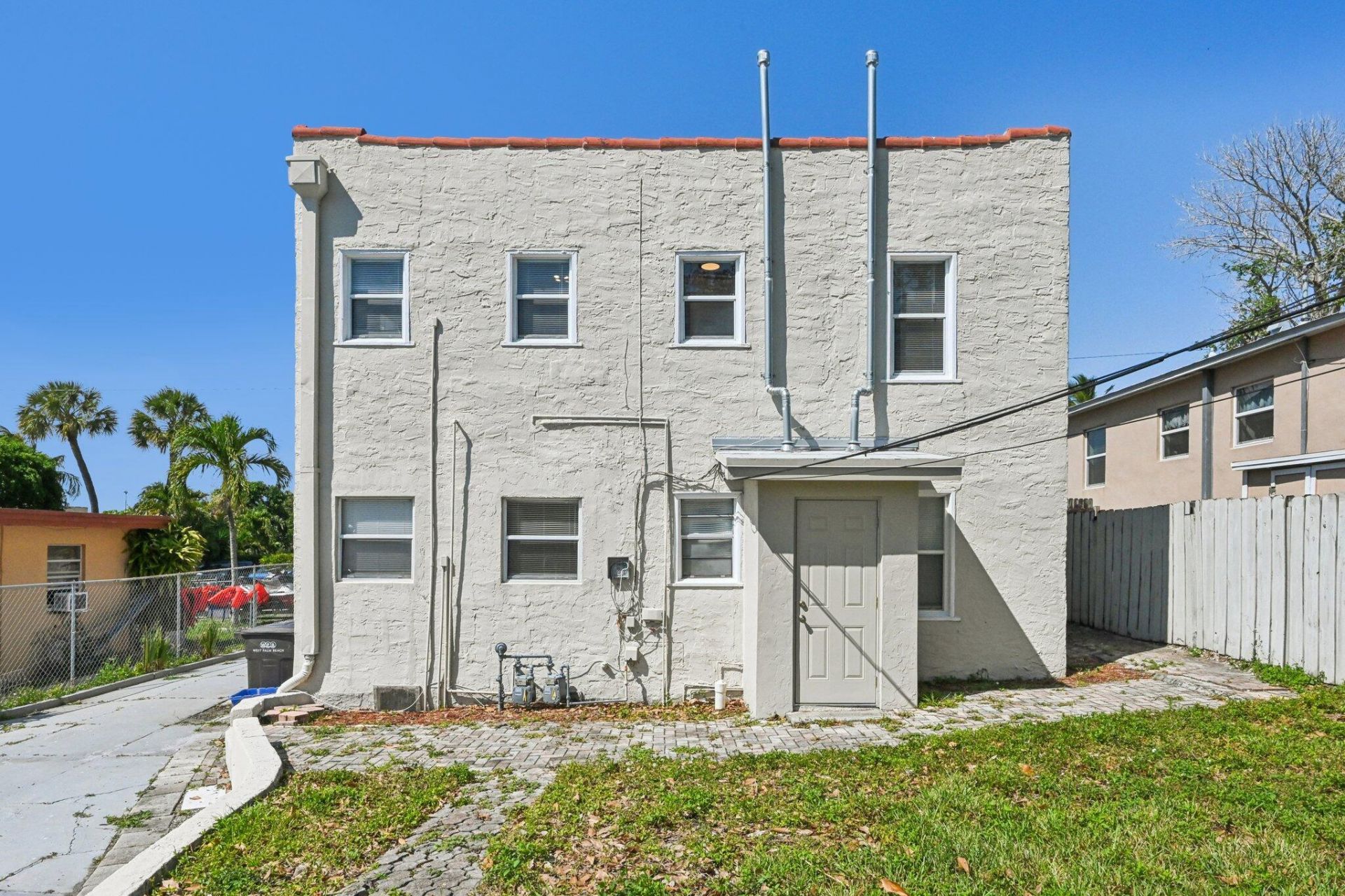 924 Mcintosh Street, West Palm Beach, FL 33405 Photo
