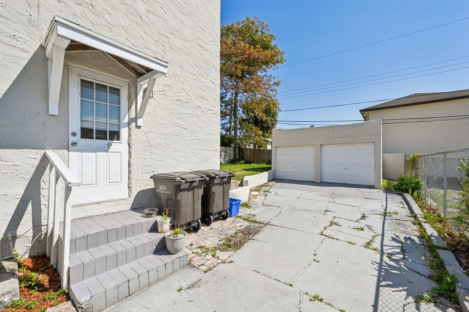 924 Mcintosh Street, West Palm Beach, FL 33405 Photo