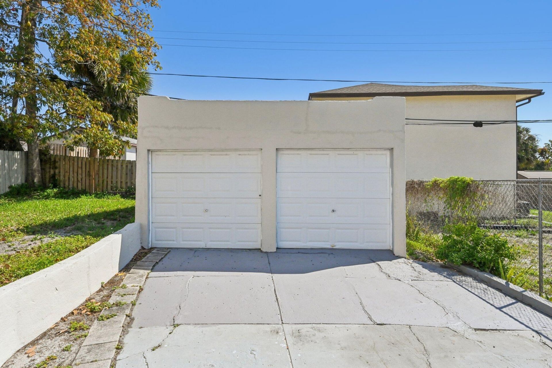 924 Mcintosh Street, West Palm Beach, FL 33405 Photo