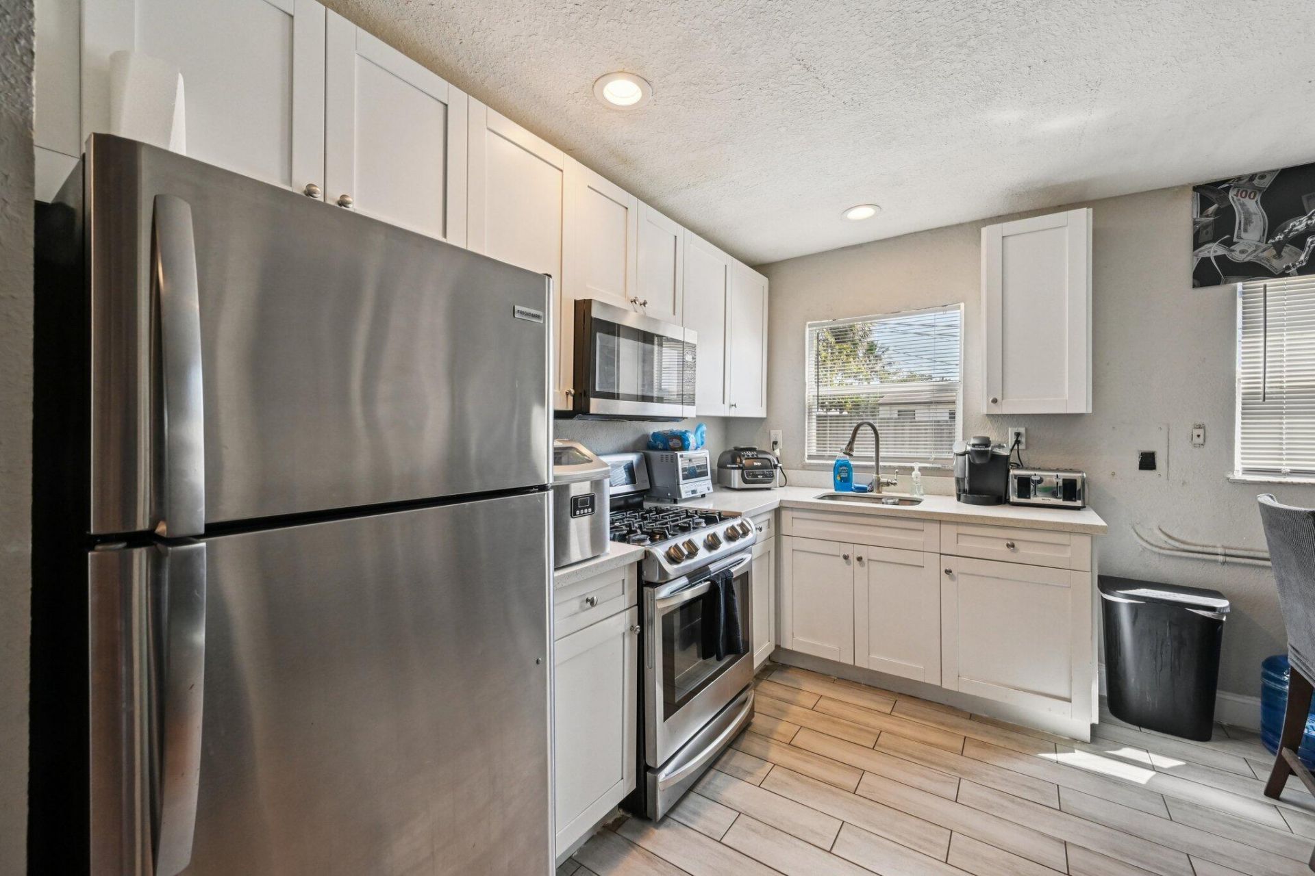 924 Mcintosh Street, West Palm Beach, FL 33405 Photo
