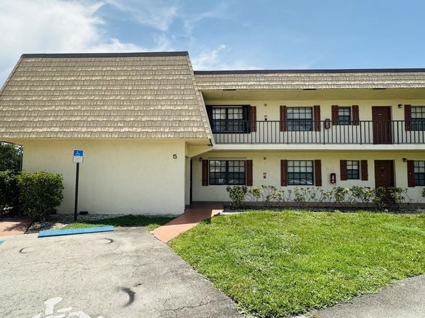 4477 Oak Terrace Drive, Greenacres, FL 33463