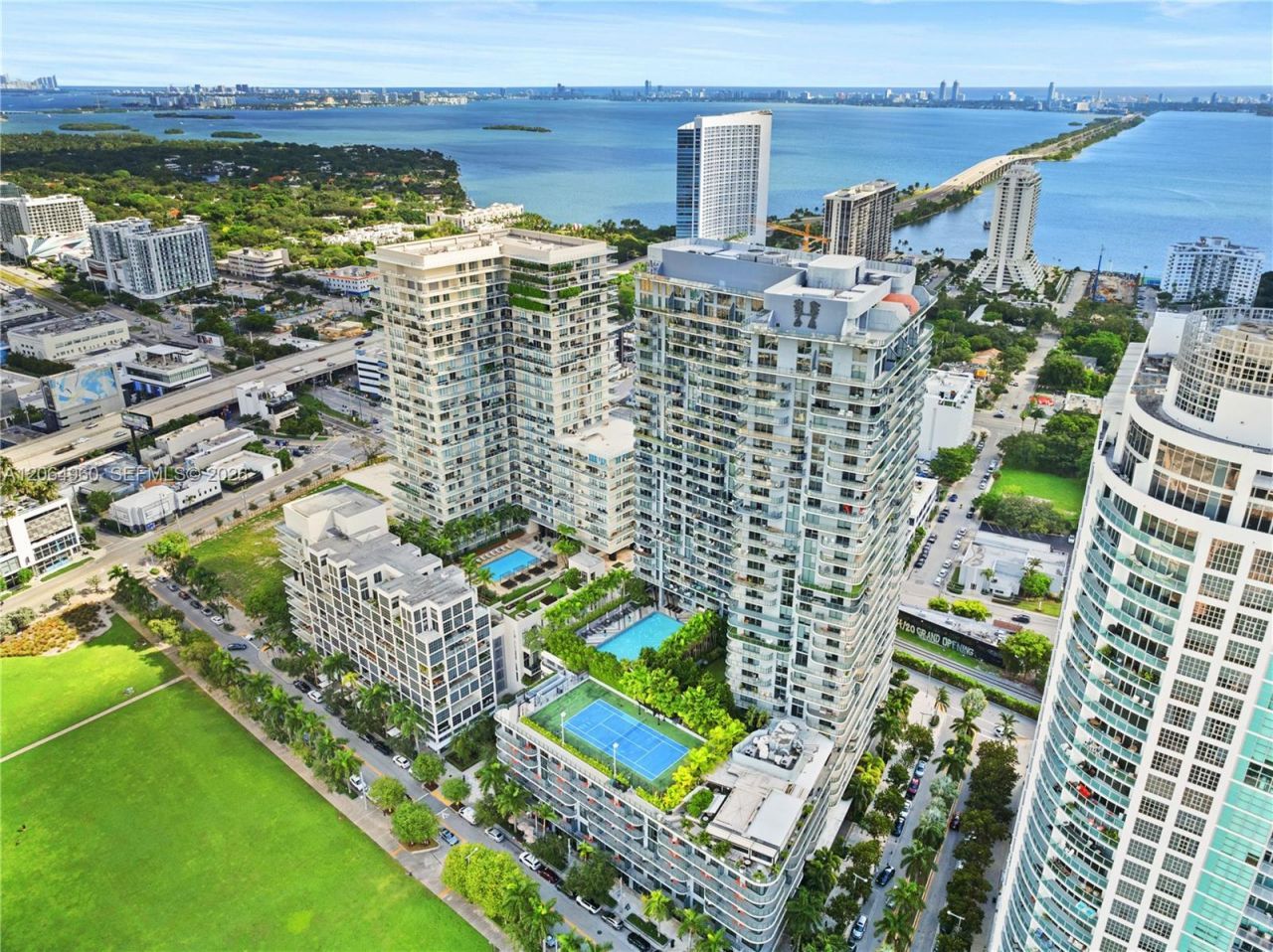 121 NE 34th St , Unit 2409, Miami, FL 33137 Photo