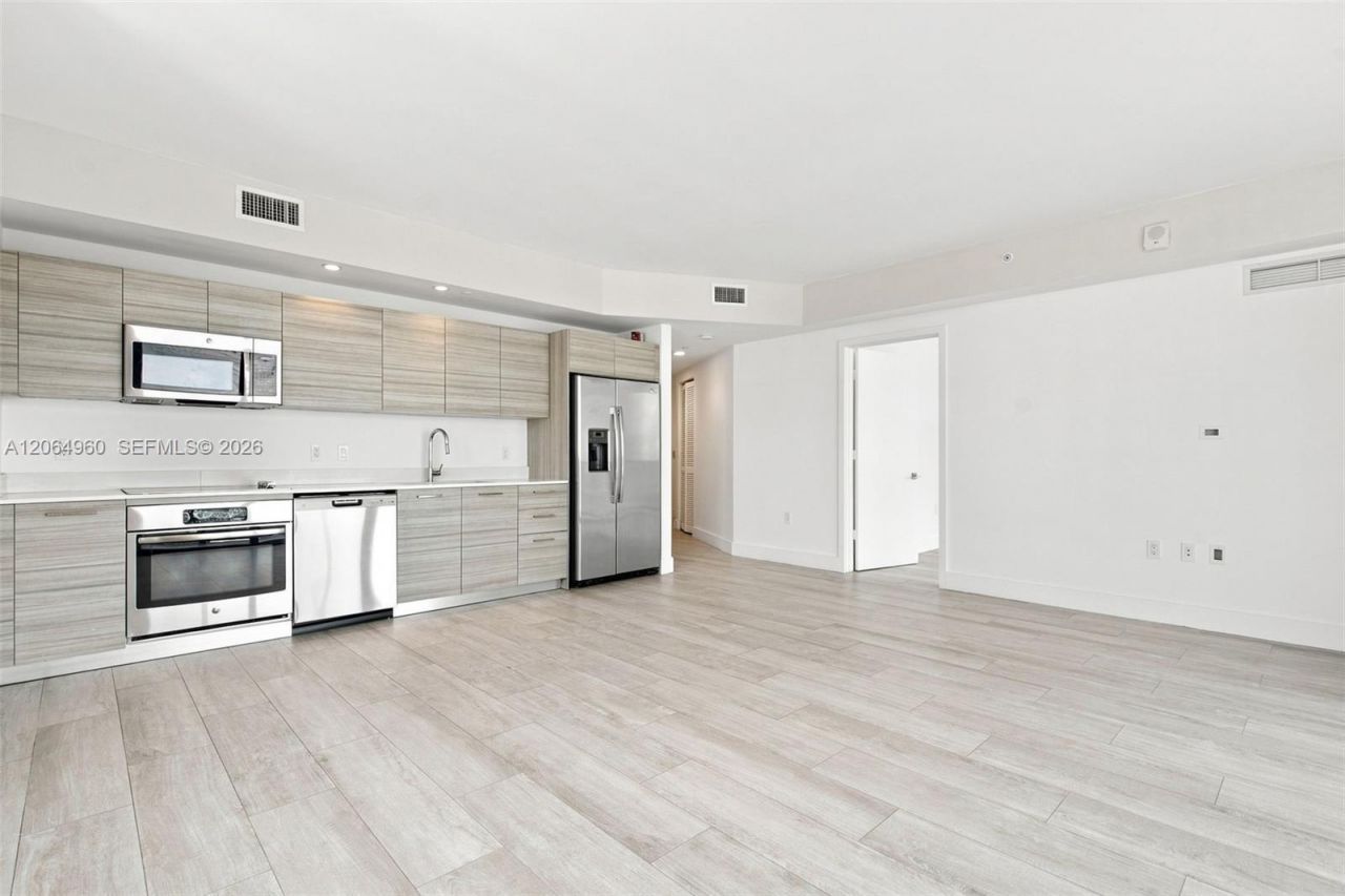 121 NE 34th St, Unit 2409, Miami, FL 33137 Photo