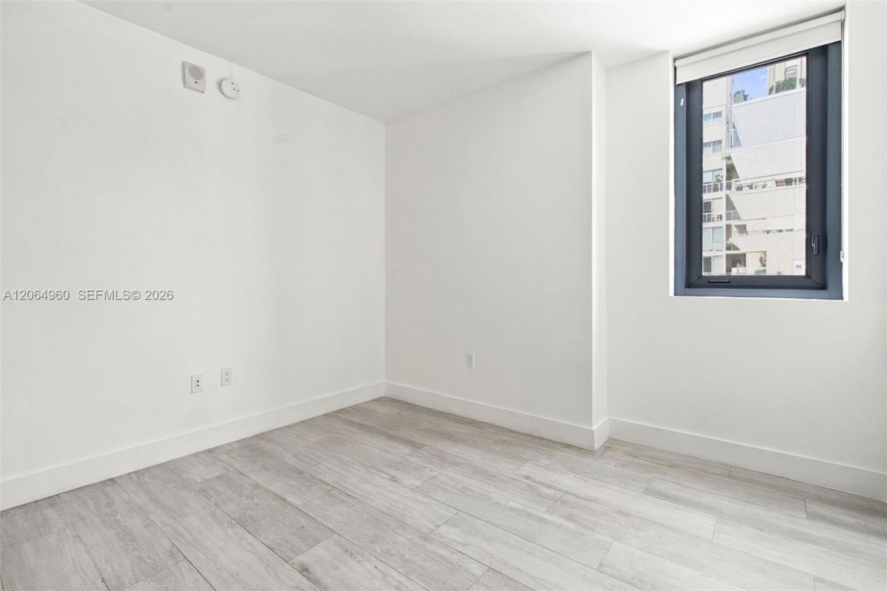 121 NE 34th St, Unit 2409, Miami, FL 33137 Photo