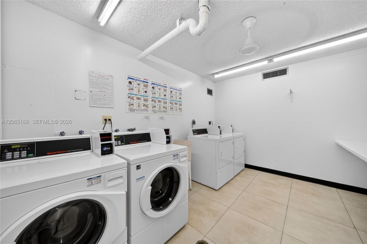 301 174th St , Unit 1216, Sunny Isles Beach, FL 33160 Photo