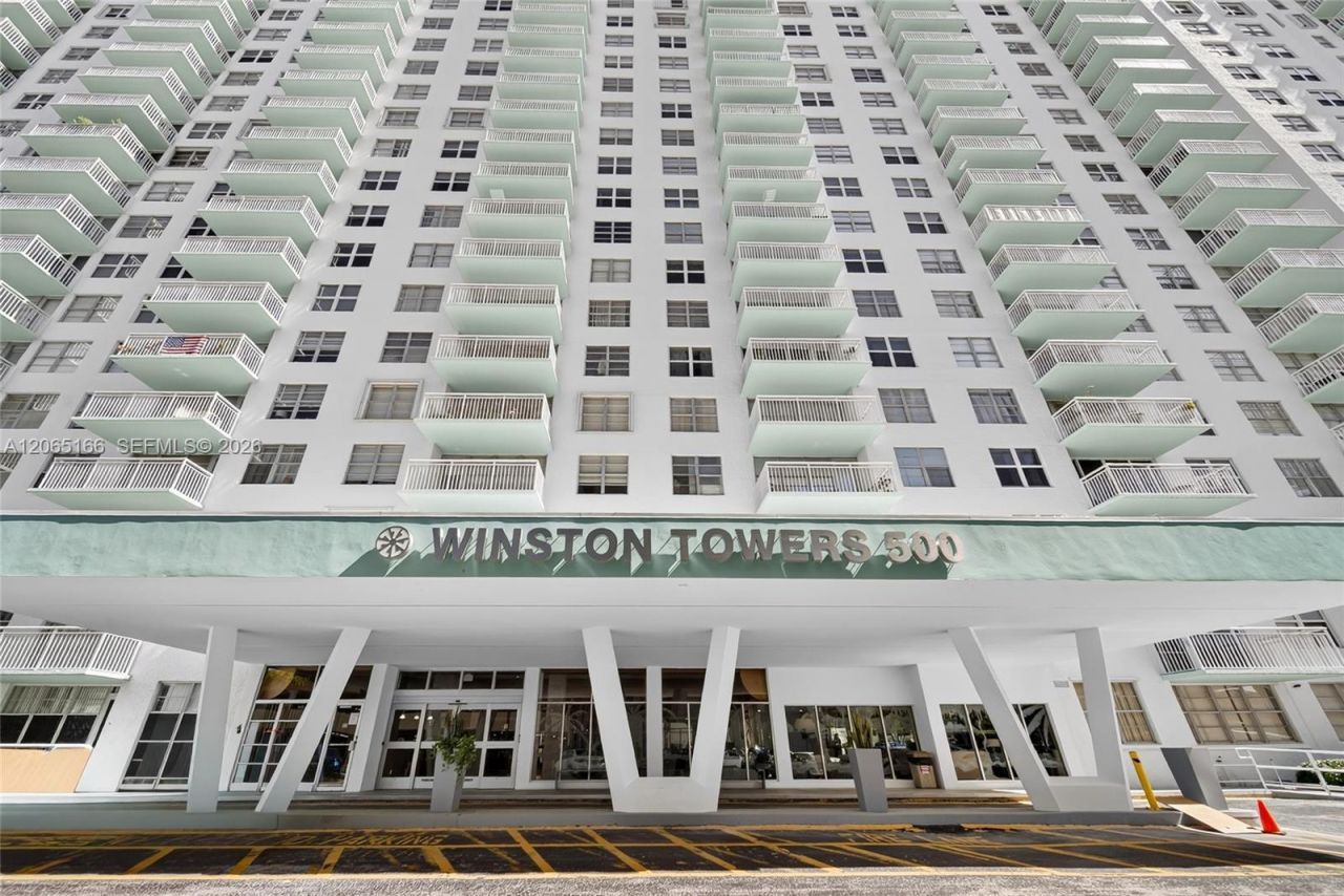 301 174th St , Unit 1216, Sunny Isles Beach, FL 33160 Photo