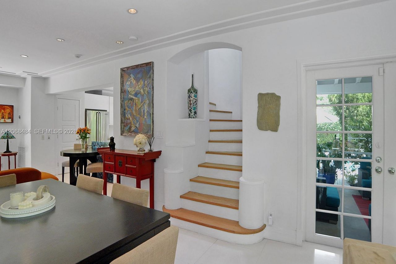 109 1st Dilido Ter, Miami Beach, FL 33139 Photo