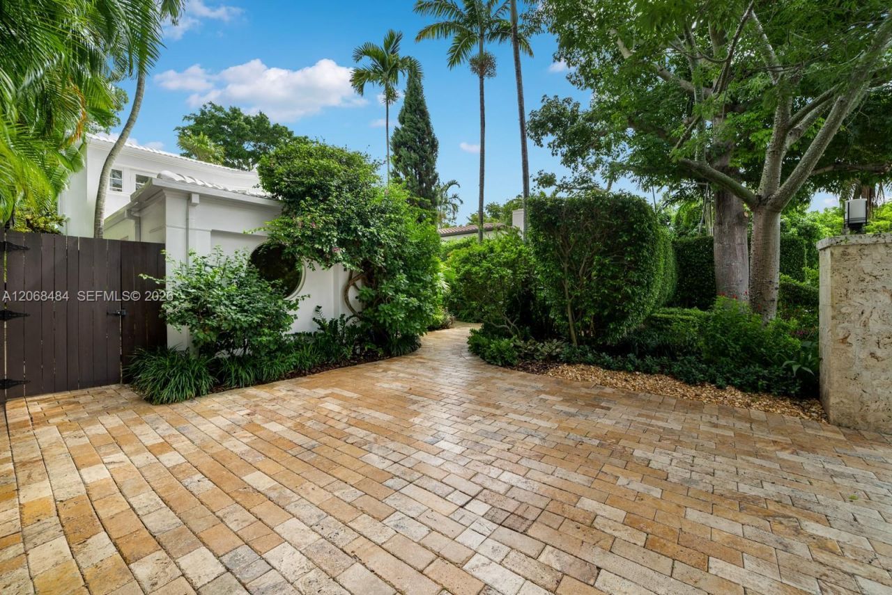 109 1st Dilido Ter, Miami Beach, FL 33139 Photo