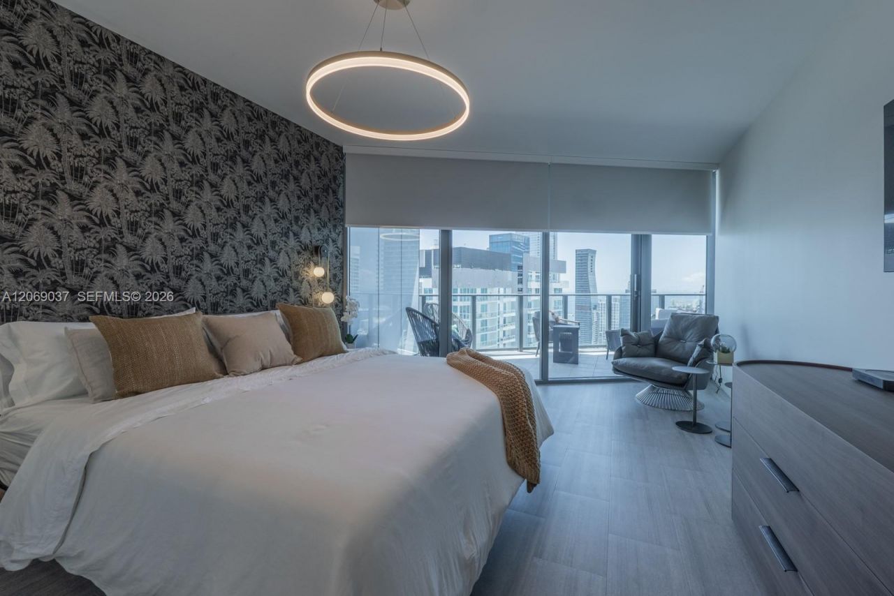 1000 Brickell Plz , Unit 4502, Miami, FL 33131 Photo
