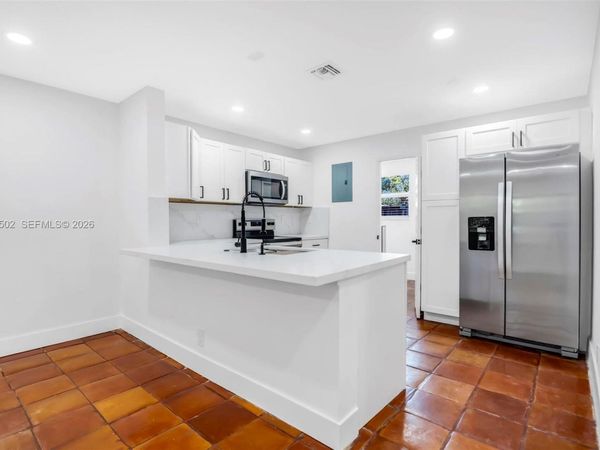 850 SW 12th Ct, Unit 850, Fort Lauderdale, FL 33315