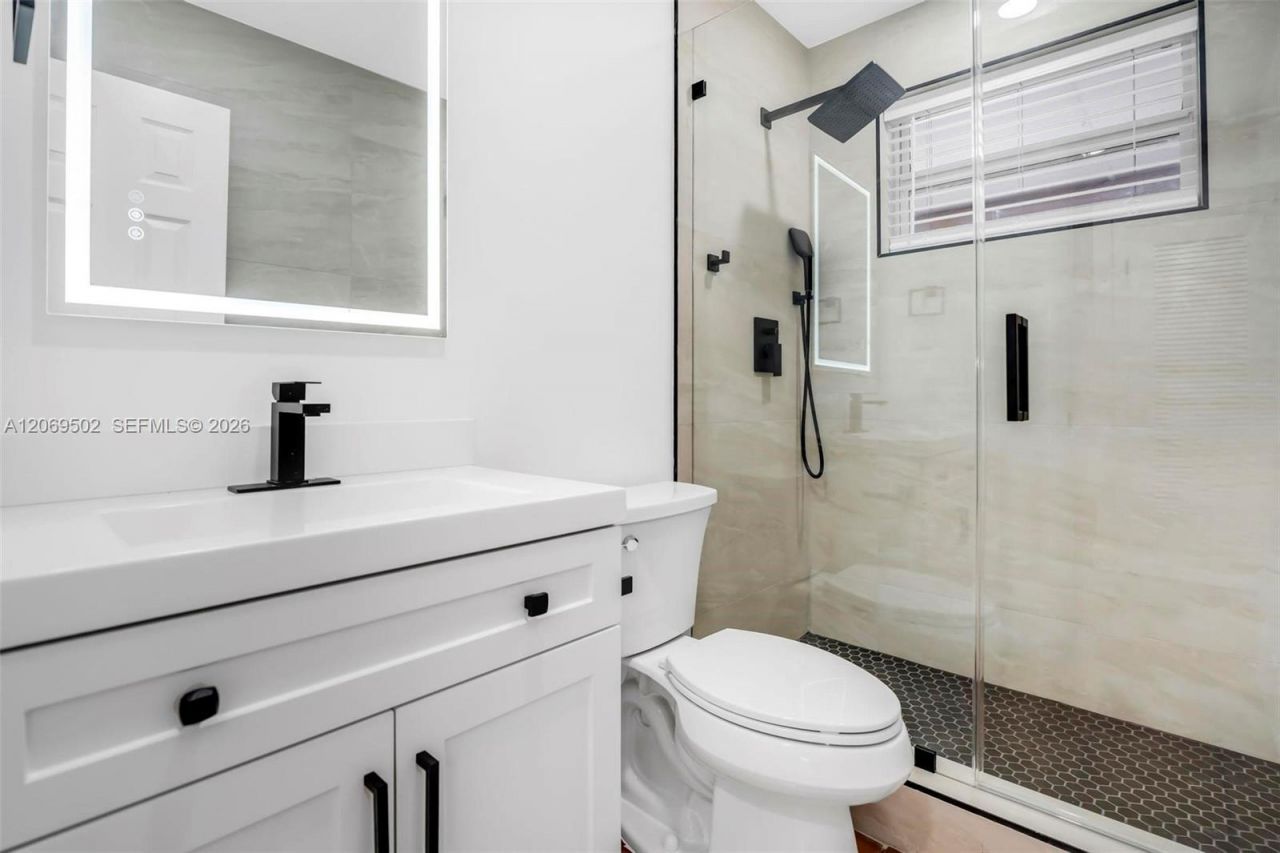 850 SW 12th Ct, Unit 850, Fort Lauderdale, FL 33315 Photo