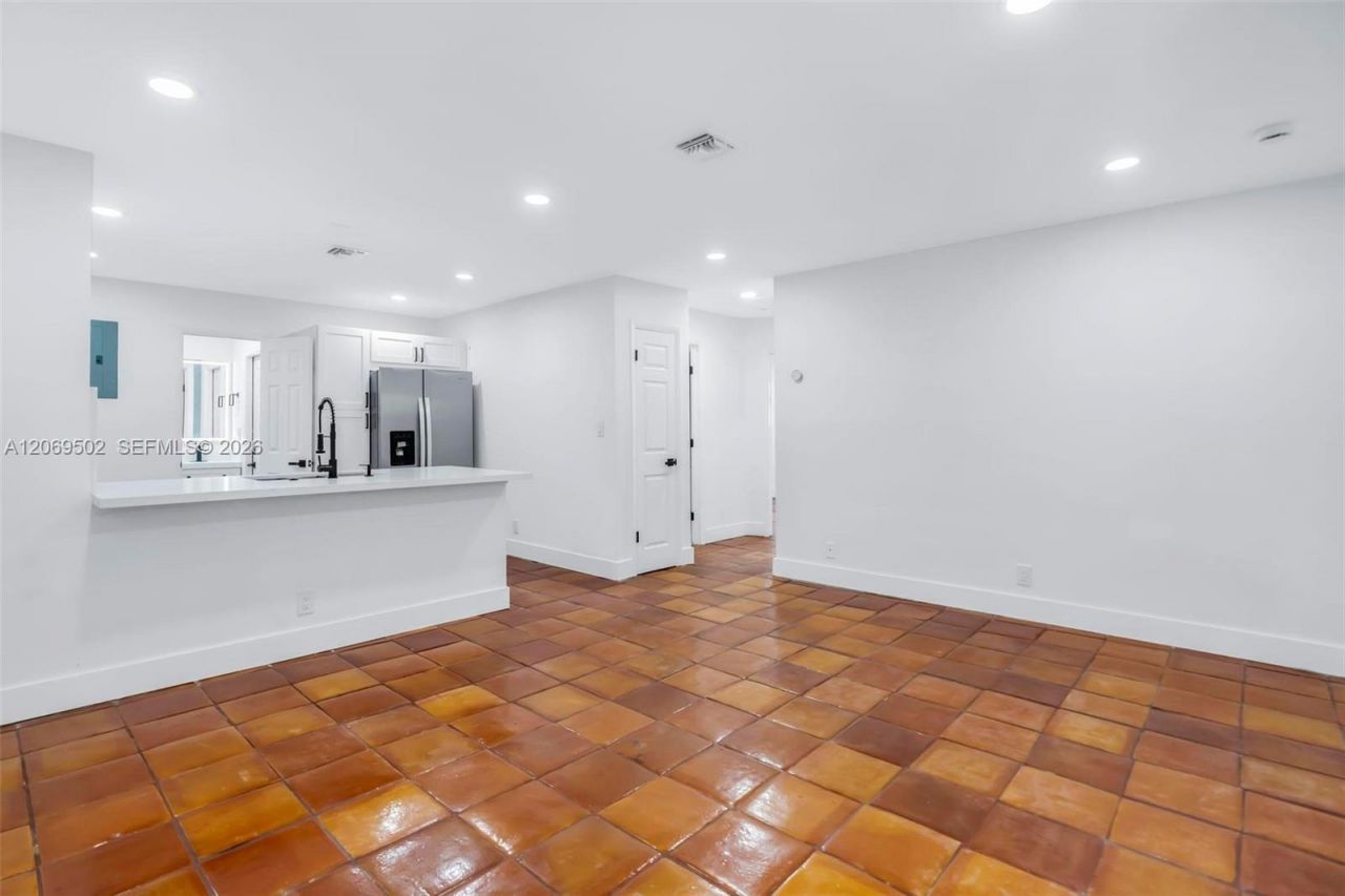 850 SW 12th Ct, Unit 850, Fort Lauderdale, FL 33315 Photo