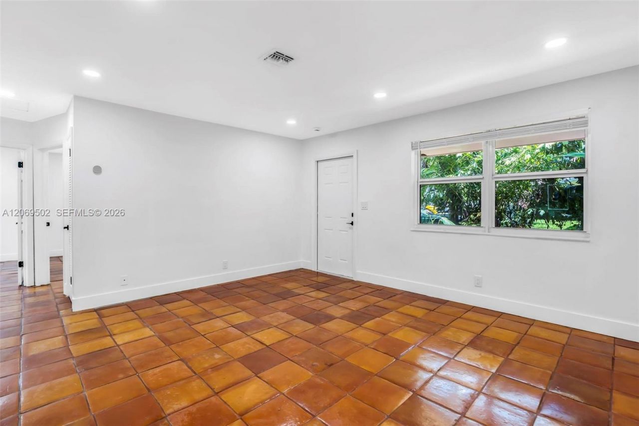 850 SW 12th Ct, Unit 850, Fort Lauderdale, FL 33315 Photo