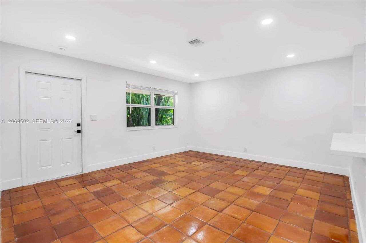 850 SW 12th Ct, Unit 850, Fort Lauderdale, FL 33315 Photo