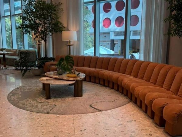 77 SE 5 ST , Unit 2008, Miami, FL 33131
