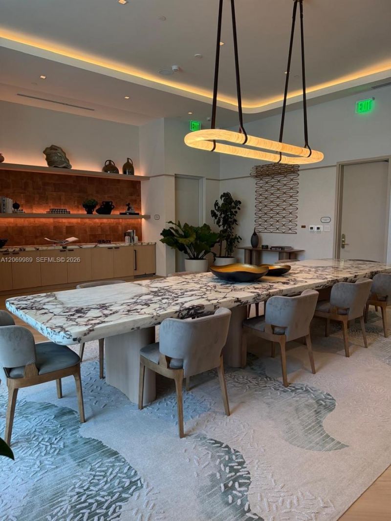 77 SE 5 St , Unit 2008, Miami, FL 33131 Photo