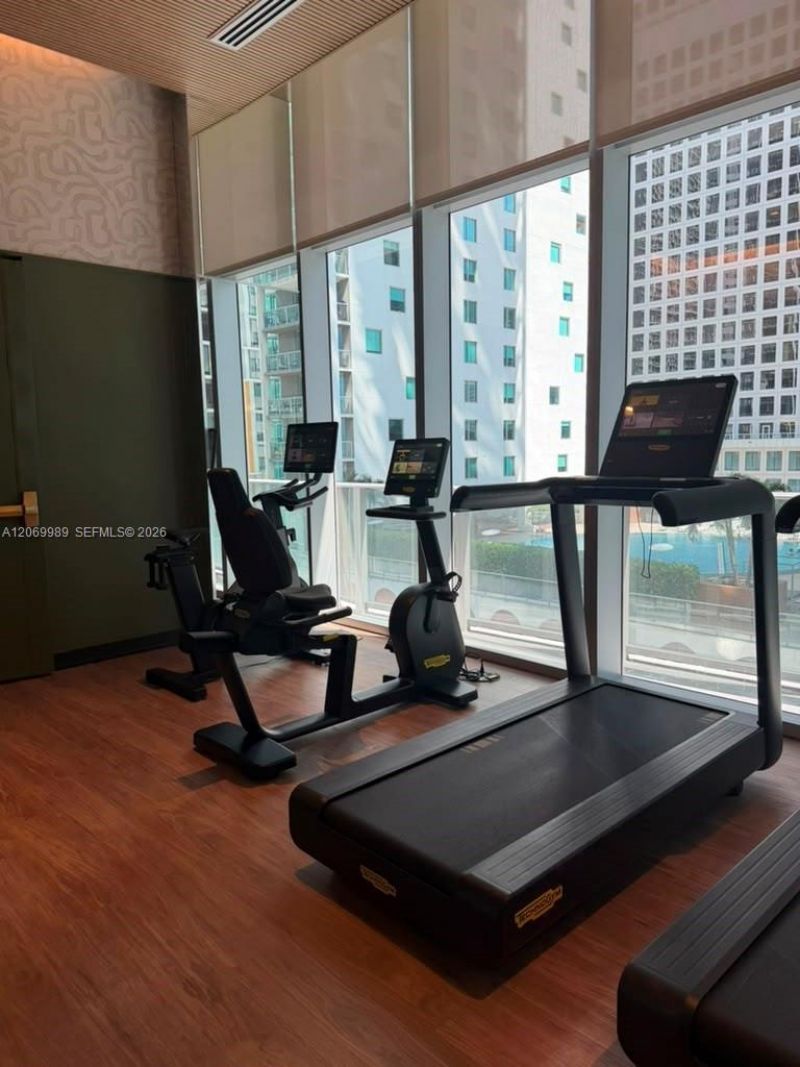 77 SE 5 St , Unit 2008, Miami, FL 33131 Photo