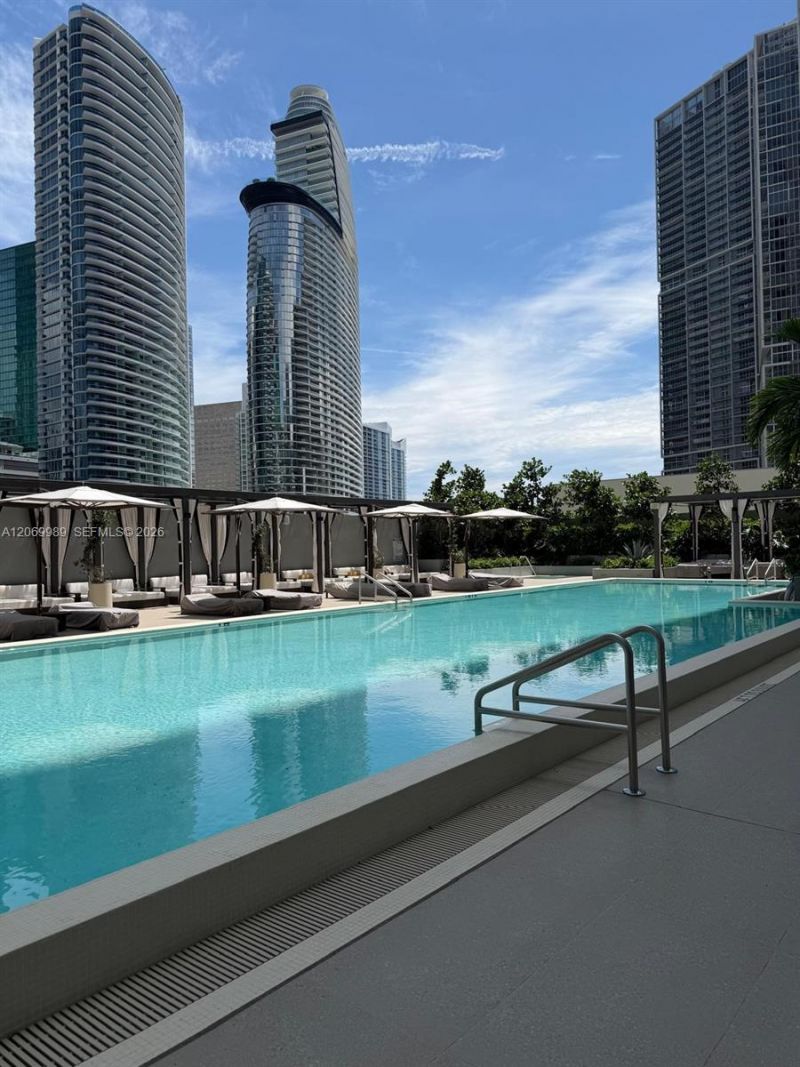 77 SE 5 St , Unit 2008, Miami, FL 33131 Photo